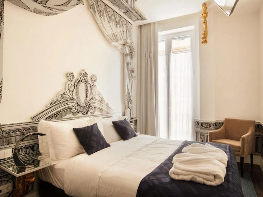 Teatro Boutique Rooms & Suites Lisboa 4*,