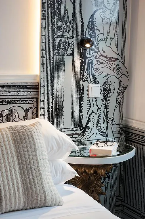 Teatro Boutique Rooms & Suites Lisboa 4*,