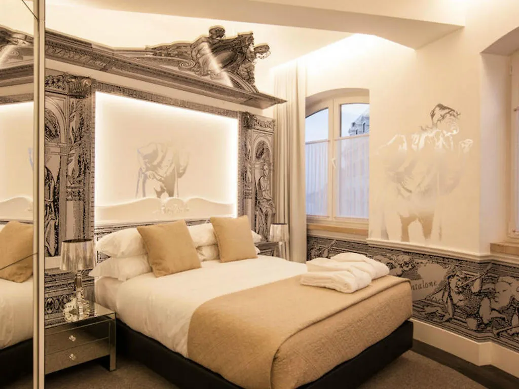 Teatro Boutique Rooms & Suites Lisboa Bed & Breakfast