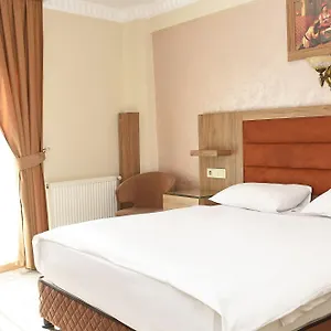 Hotell Grand Umit **