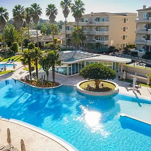 vitors-plaza-portimao.hotelaalgarve.com/