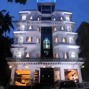 Vishnu Hotel