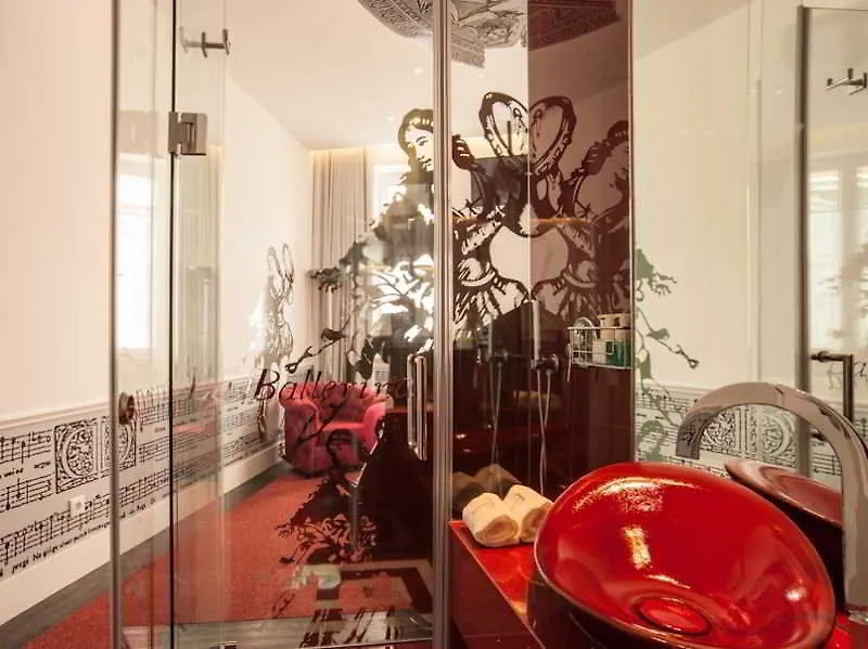 Teatro Boutique Rooms & Suites Lisboa Bed and breakfast